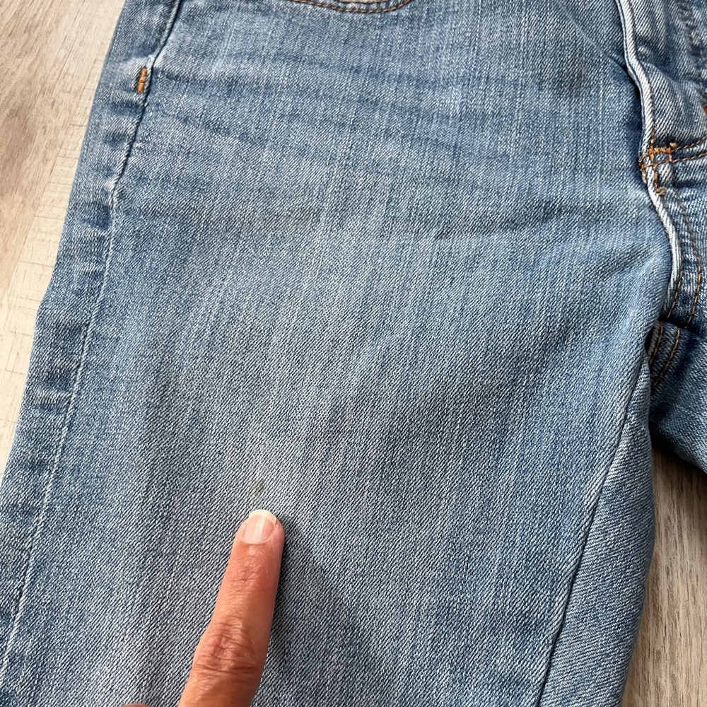 Loft skinny ruched hem jeans size 2P - Picture 10 of 10